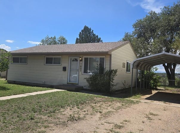 1807 Mohawk Rd, Pueblo, CO 81001