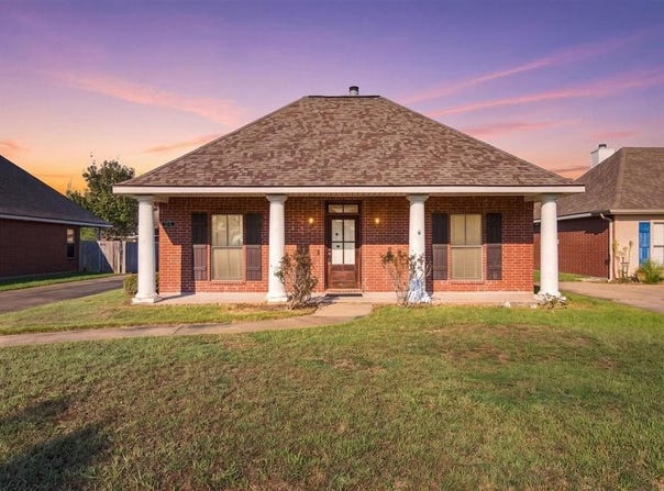 5714 E Dietrich Loop, Lake Charles, LA 70605