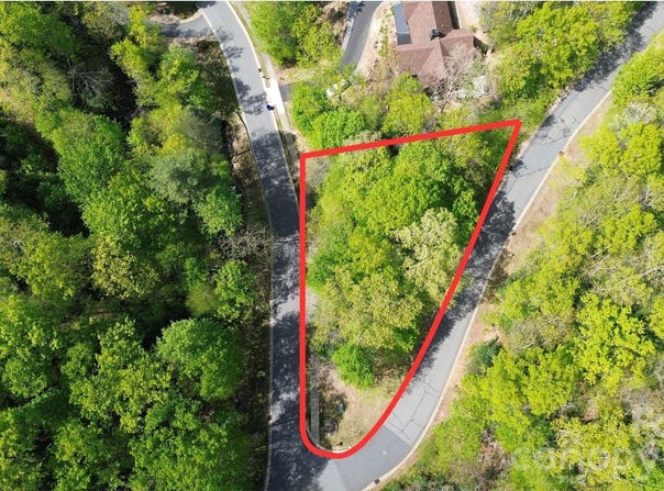 205 Settings Boulevard, Black Mountain, NC 28711