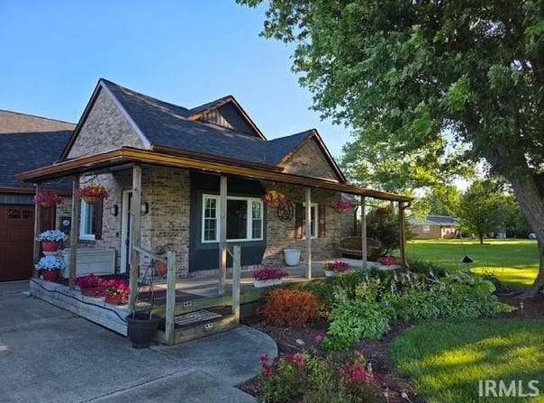 757 E 1000 N, Alexandria, IN 46001