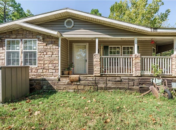 3763 County Road 302, Eureka Springs, AR 72632
