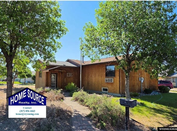 405 S 7th St E, Riverton, WY 82501