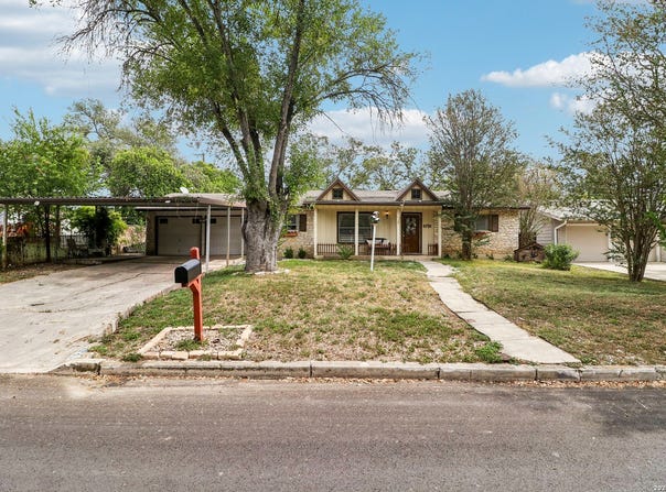 6730 Alan Hale, San Antonio, TX 78240