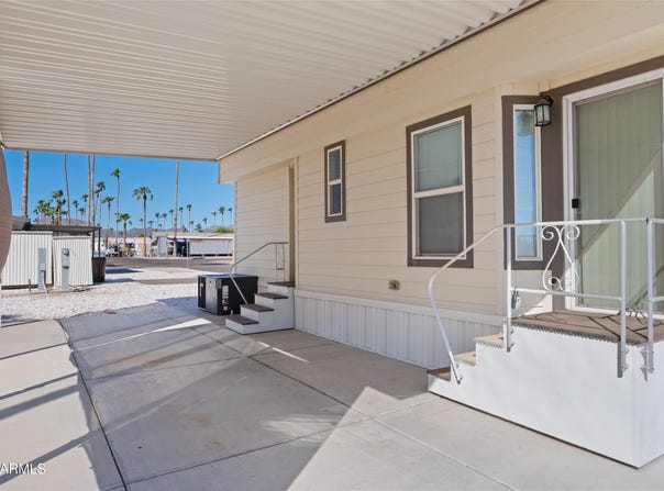 10540 E APACHE Trail, Apache Junction, AZ 85120