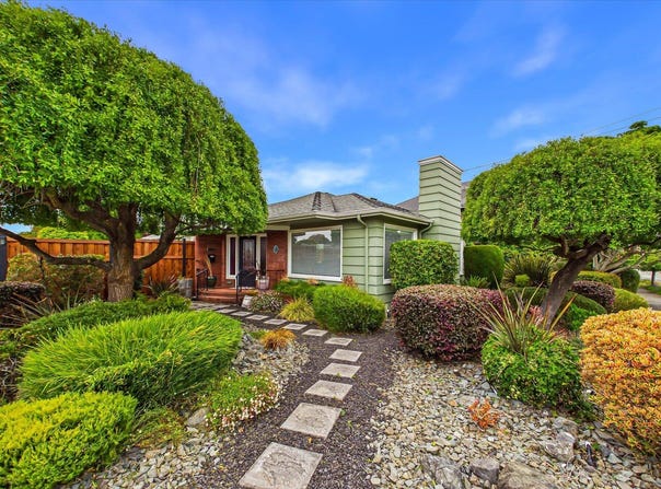 1938 H Street, Eureka, CA 95501