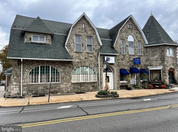 27 S LANSDOWNE Avenue, LANSDOWNE, PA 19050