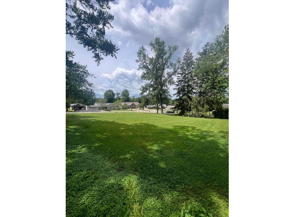 Military Rd, Zanesville, OH 43701