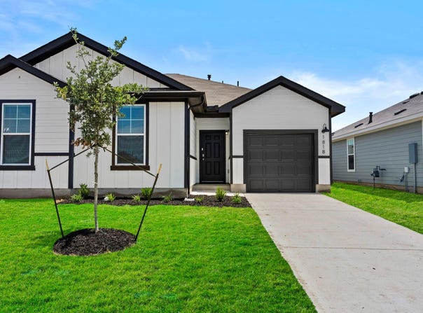 181 B HARRISON Xing, Uhland, TX 78640