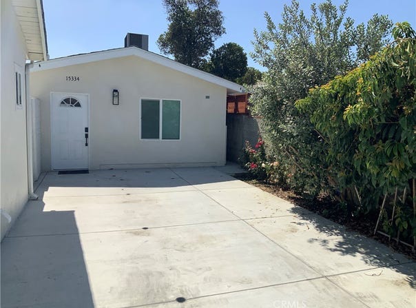 15334 Hart, Van Nuys, CA 91406