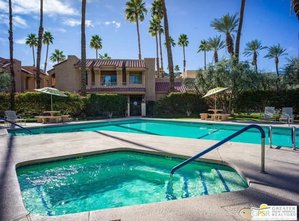 2700 Lawrence Crossley Rd, Palm Springs, CA 92264