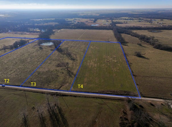 E Logan, El Dorado Springs, MO 64744
