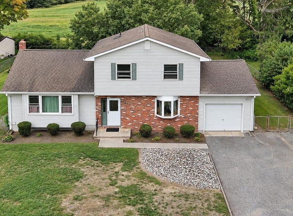 846 Becker Dr, Vineland, NJ 08361