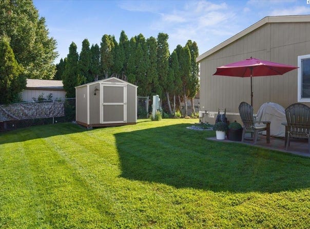 30 Mercury Dr, Richland, WA 99354