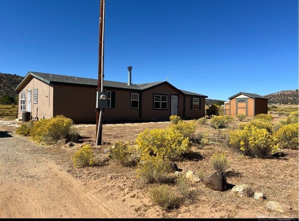 12264 Umtali Road, Tehachapi, CA 93561