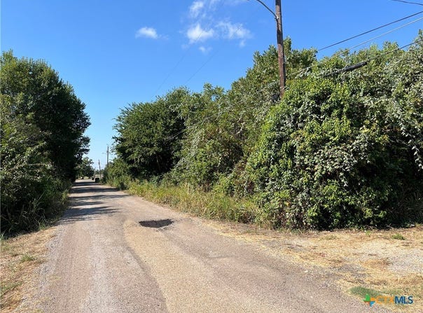 314 N W Front Street, Holland, TX 76534