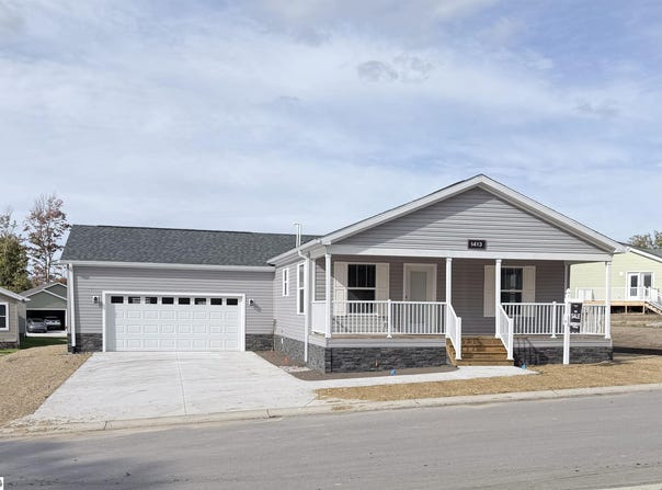 1413 New Horizons Trail, Traverse City, MI 49686