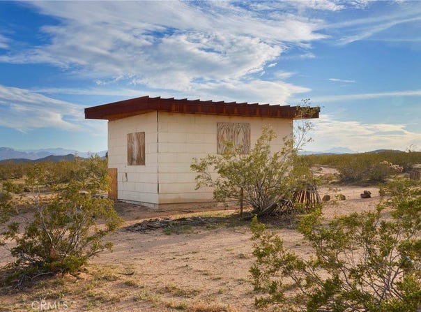 77 Copper Moon Lane, Joshua Tree, CA 92252
