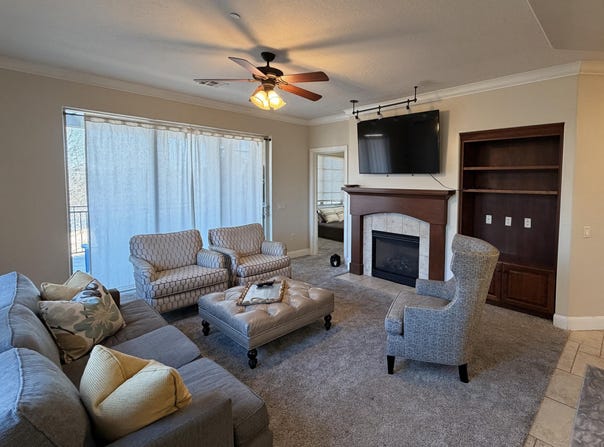 810 S DIXIE Dr, St George, UT 84770