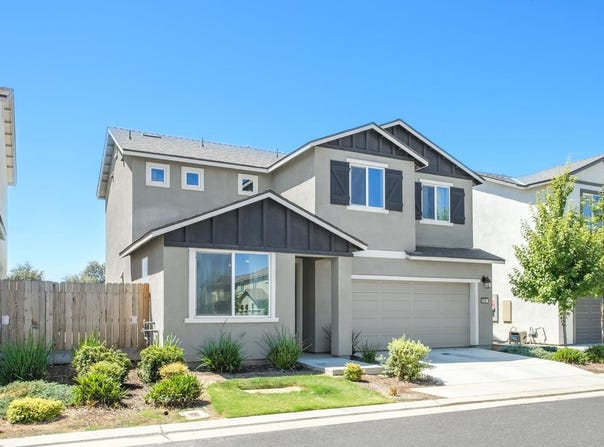 3233 E Mary Avenue, Visalia, CA 93292