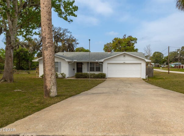 484 N Ridgewood Avenue, Ormond Beach, FL 32174