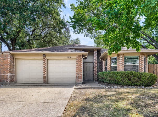 7810 Ivy Lane, Rowlett, TX 75089