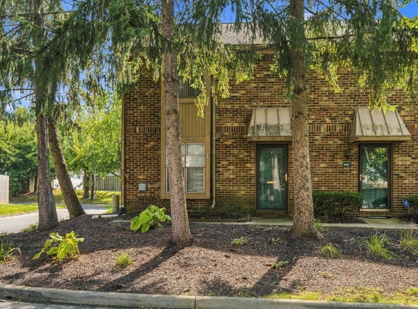 6159 Stornoway Drive S, Columbus, OH 43213