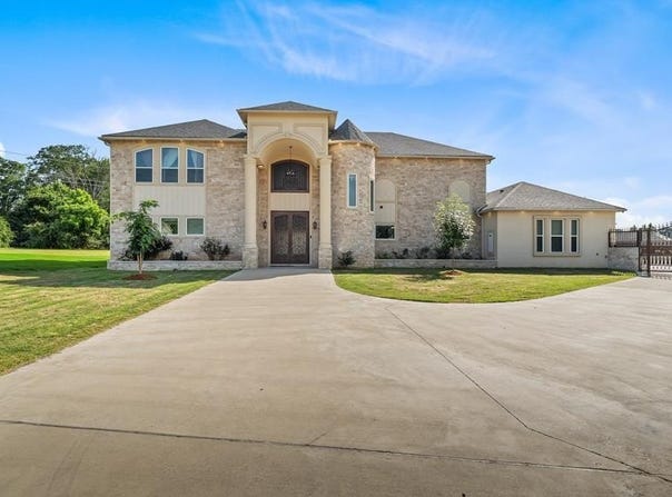 3501 Trotter Ln, Texarkana, TX 75503