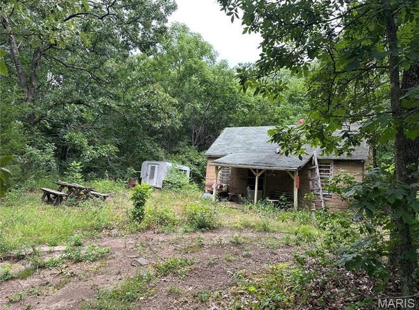 HWY E, Steelville, MO 65565