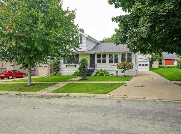 1017 12th Avenue, Monroe, WI 53566