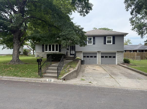 113 Rosehill St, Marshall, MO 65340