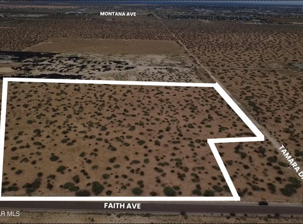 Faith RD, Clint, TX 79938