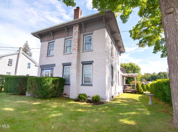 1431 Route 9, Halfmoon, NY 12065
