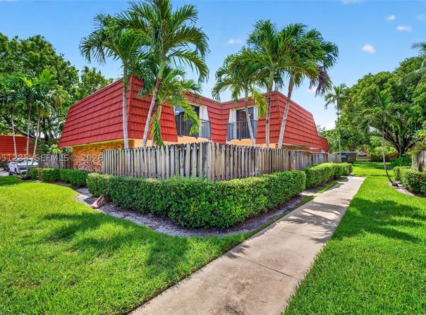 719 NW 98th Cir, Plantation, FL 33324