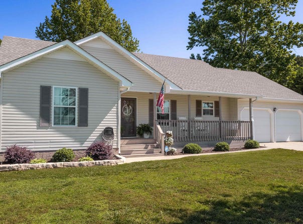 65 Co Rd 202, Florence, AL 35633