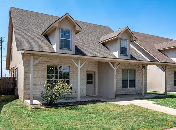 200 Sandstone Drive, Jarrell, TX 76537