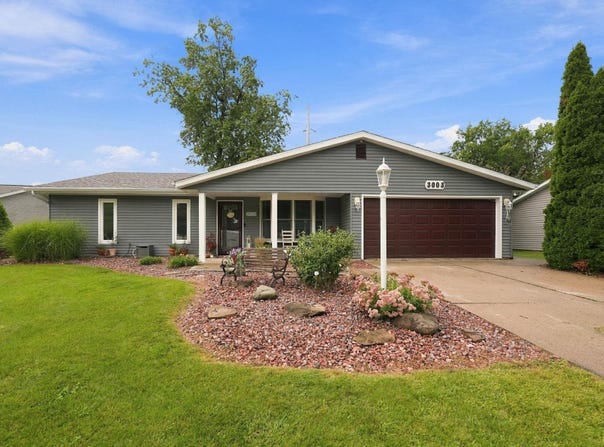 3003 Winslow Place, Fort Wayne, IN 46815-6221