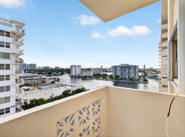 1833 S Ocean Dr, Hallandale Beach, FL 33009