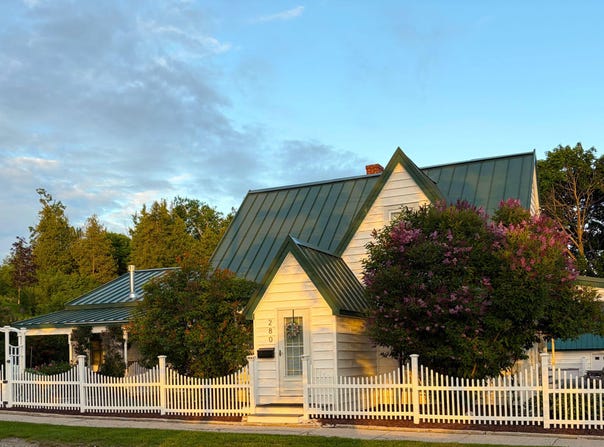 280 Church St, St. Ignace, MI 49781