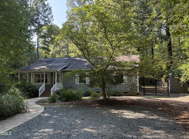 137 B Windsor Circle, Chapel Hill, NC 27516