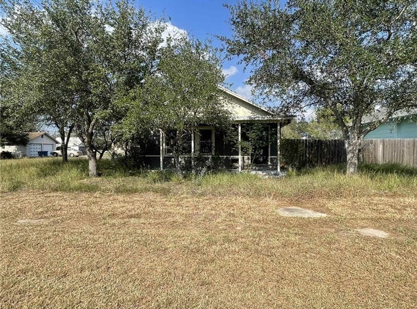 401 E 6th Street, Bishop, TX 78343