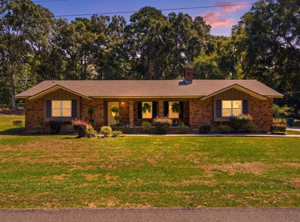 100 Mozingo Drive, Petal, MS 39465