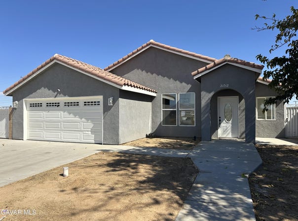 21018 85th Street, California City, CA 93505