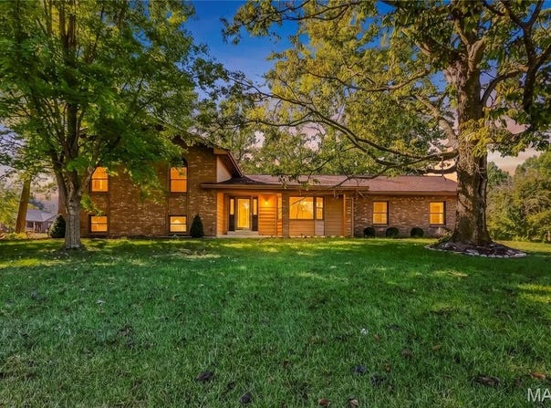 145 Bluff view Drive, Troy, MO 63379