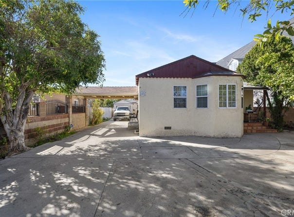 11430 Califa Street, North Hollywood, CA 91601