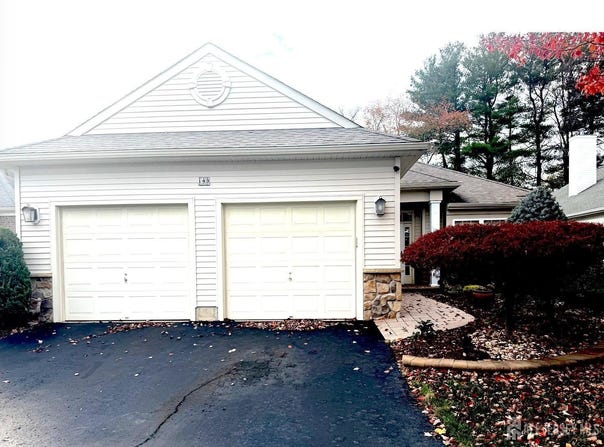 143 Valencia Drive, Monroe, NJ 08831