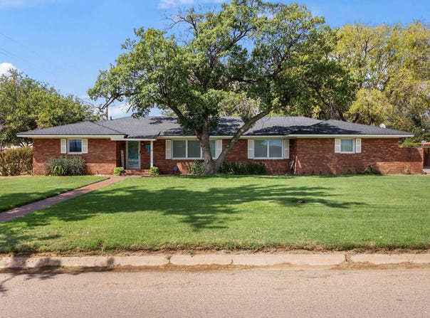 201 N Avenue S, Post, TX 79356