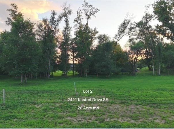 2421 Kestrel Dr SE, CedarRapids, IA 52403