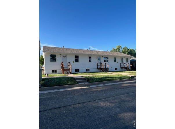 351 E 2nd St, Akron, CO 80720