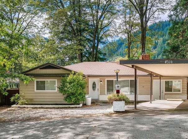 4310 Buckboard Ln, Dunsmuir, CA 96025