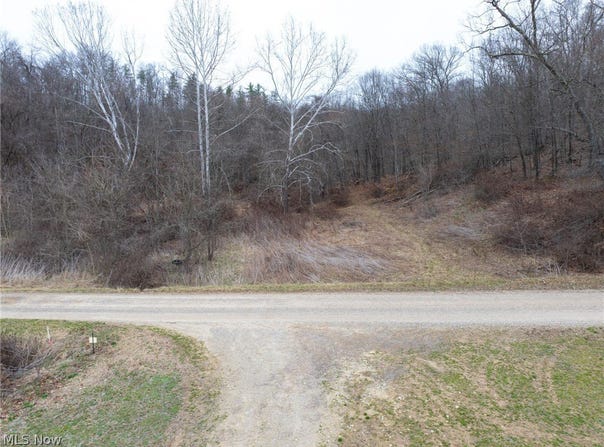 Sarchets Run Road, Cambridge, OH 43725